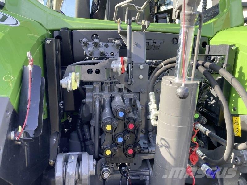 Fendt 728 VARIO GEN7 PROFI PLUS Traktorit