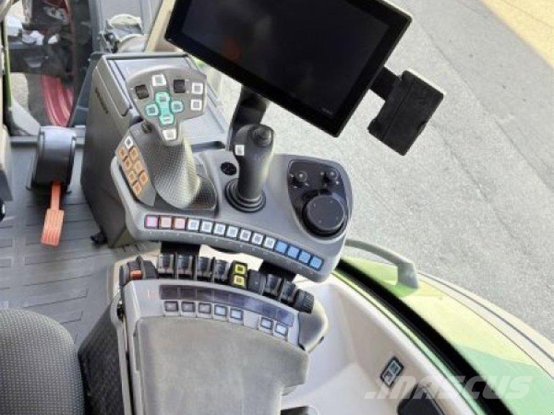 Fendt 728 VARIO GEN7 PROFI+ S2 Traktoren