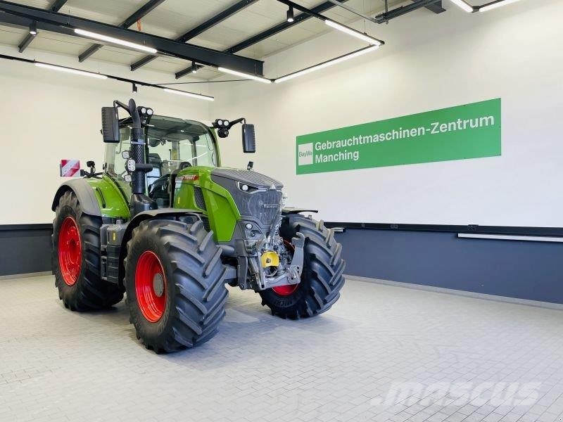 Fendt 728 VARIO GEN7 PROFI PLUS S2 Traktory