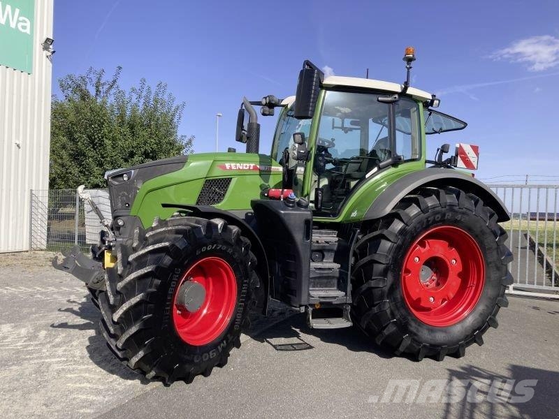 Fendt 728 VARIO GEN7 PROFI PLUS Traktorit