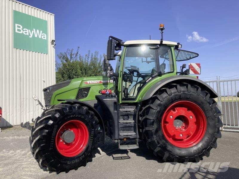 Fendt 728 VARIO GEN7 PROFI PLUS Traktorit