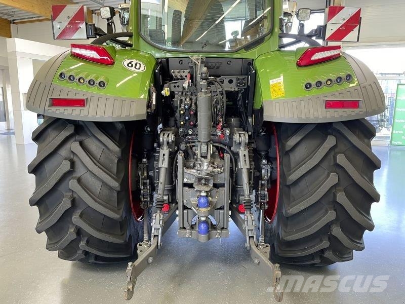 Fendt 728 VARIO GEN7 PROFI PLUS Traktorji