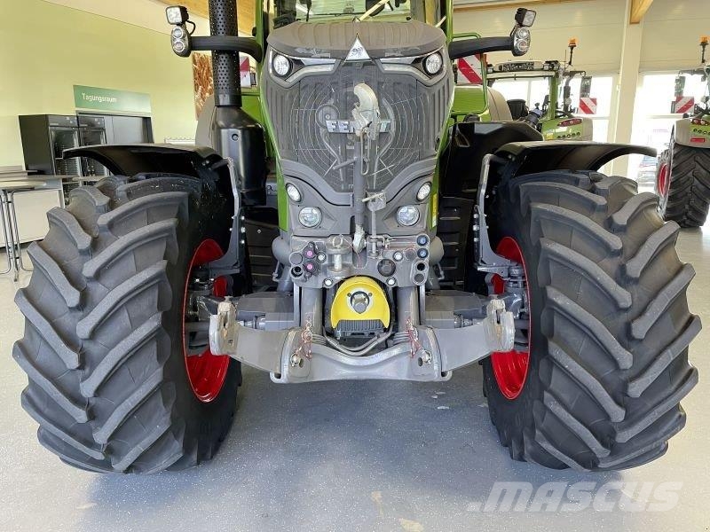Fendt 728 VARIO GEN7 PROFI PLUS Traktorji