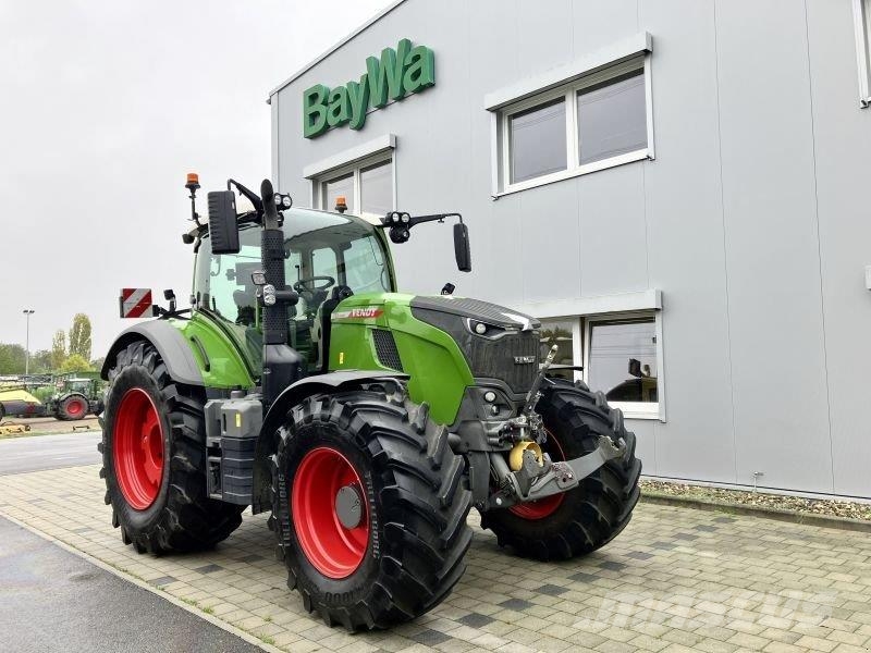 Fendt 728 VARIO GEN7 PROFI PLUS Tractoren