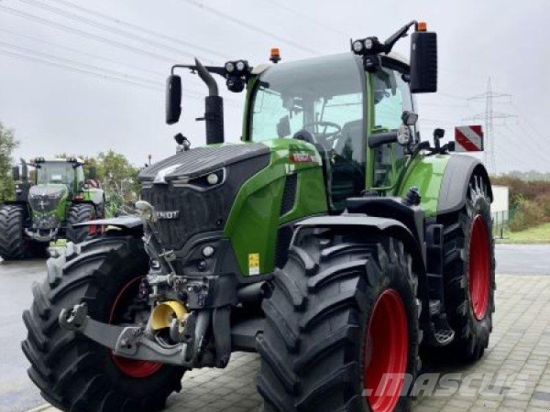 Fendt 728 VARIO GEN7 PROFI PLUS Tractoren