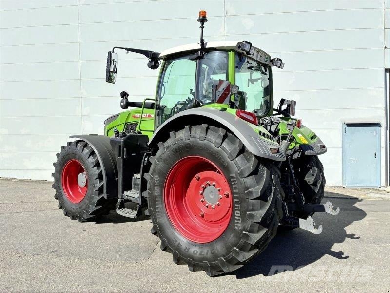 Fendt 728 VARIO GEN7 PROFI+ S2 Traktoren
