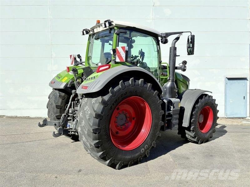 Fendt 728 VARIO GEN7 PROFI+ S2 Traktoren