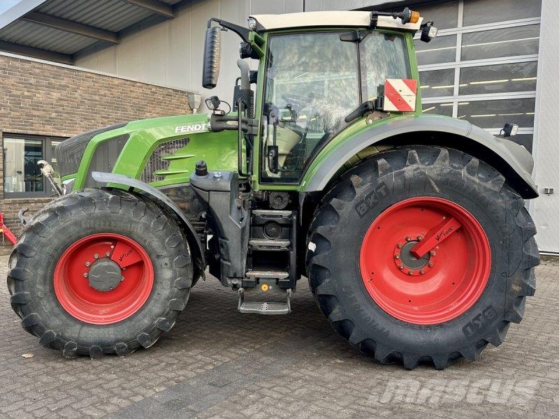 Fendt 826 Vario ProfiPlus Tracteur
