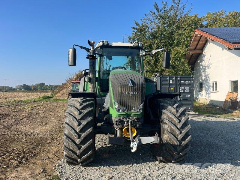 Fendt 828 Vario Tractores