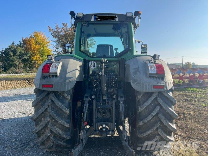 Fendt 828 Vario Tractores