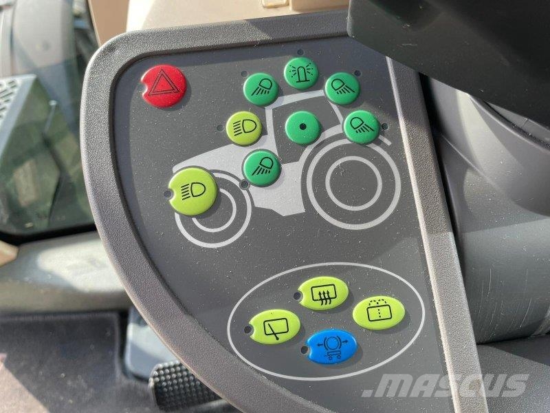 Fendt 828 Vario ProfiPlus Трактори