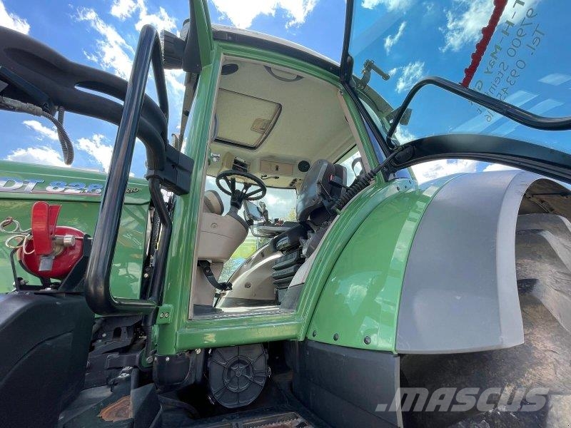 Fendt 828 Vario ProfiPlus Tractoren