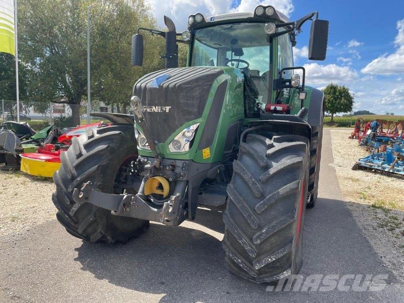 Fendt 828 Vario ProfiPlus Tractoren