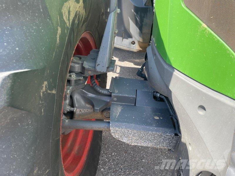 Fendt 828 Vario ProfiPlus Tractoren
