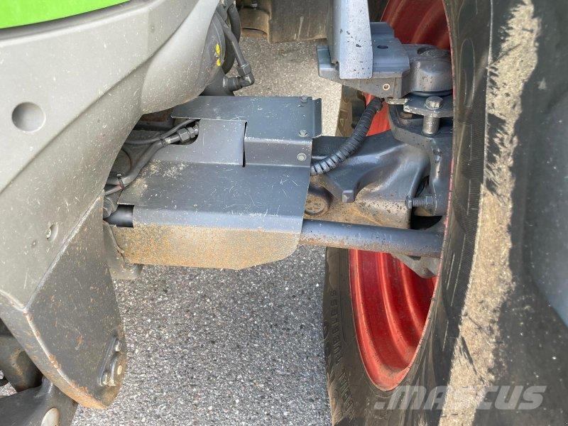 Fendt 828 Vario ProfiPlus Tractoren