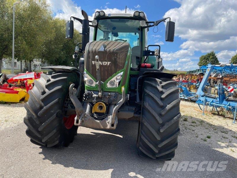 Fendt 828 Vario ProfiPlus Tractoren