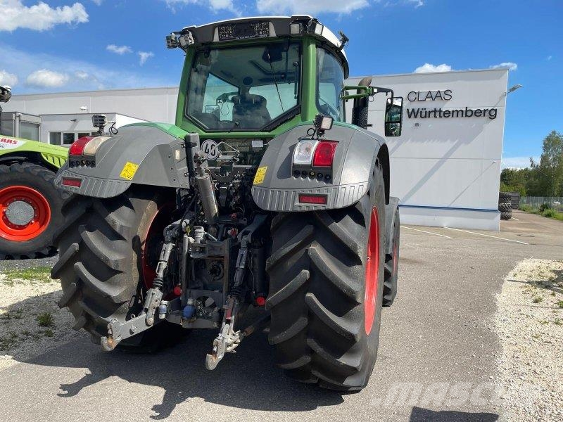 Fendt 828 Vario ProfiPlus Tractoren