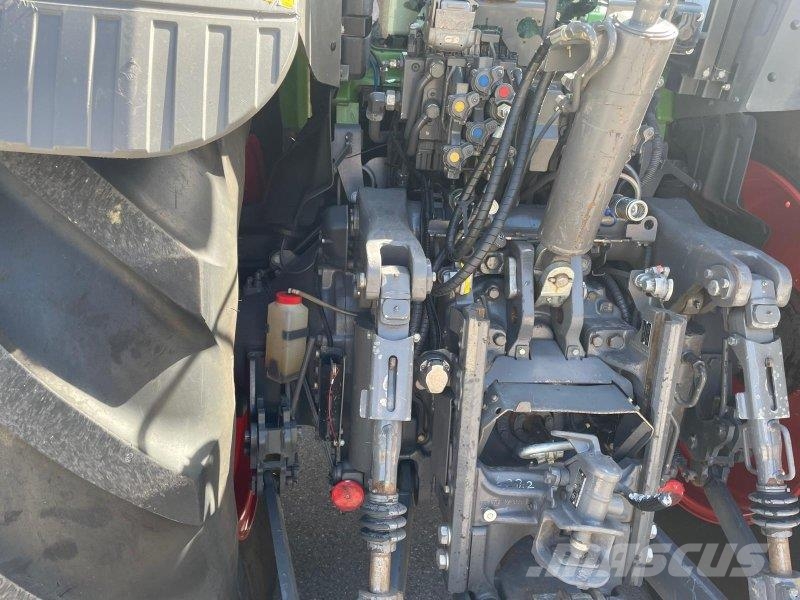 Fendt 828 Vario ProfiPlus Tractoren