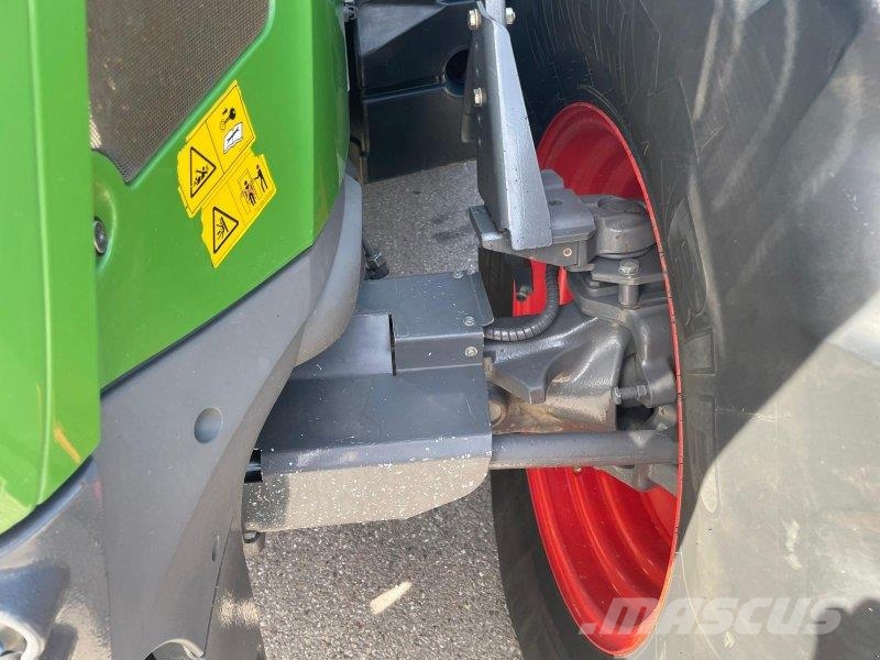 Fendt 828 Vario ProfiPlus Tractoren