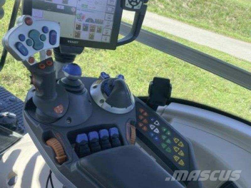 Fendt 828 VARIO S4 PROFI PLUS Traktorit