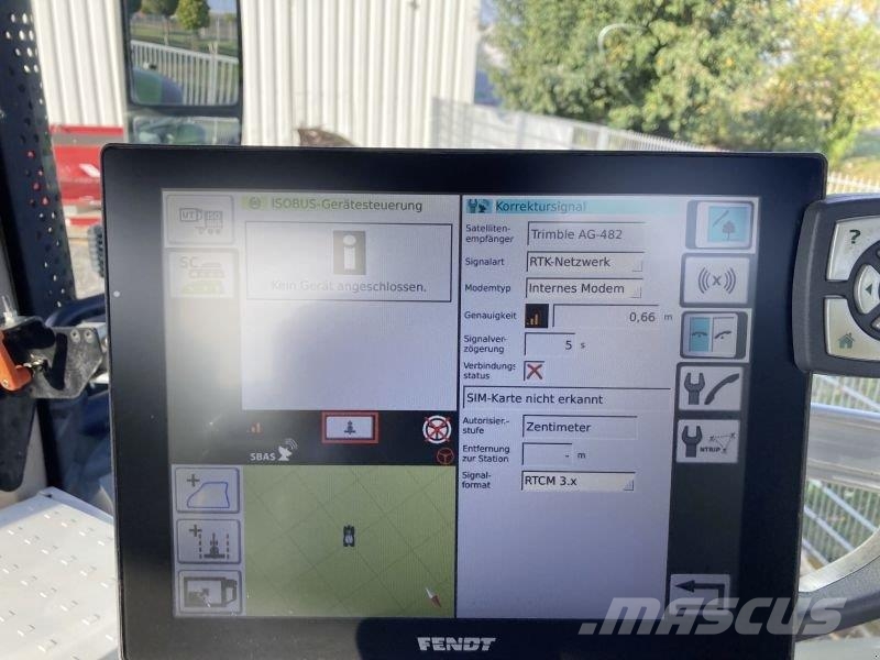 Fendt 828 VARIO S4 PROFI PLUS Trattori