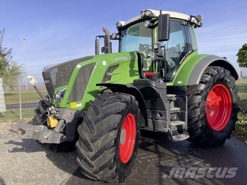 Fendt 828 VARIO S4 PROFI PLUS Trattori