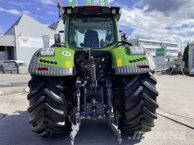 Fendt 930 VARIO GEN7 PROFI PLUS Tratores Agrícolas usados