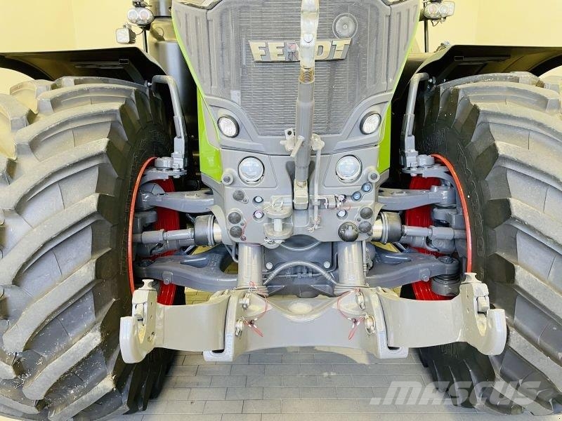 Fendt 933 VARIO GEN7 PROFIPLUS S2 Tractores