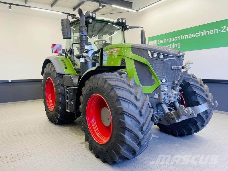 Fendt 933 VARIO GEN7 PROFIPLUS S2 Tractores