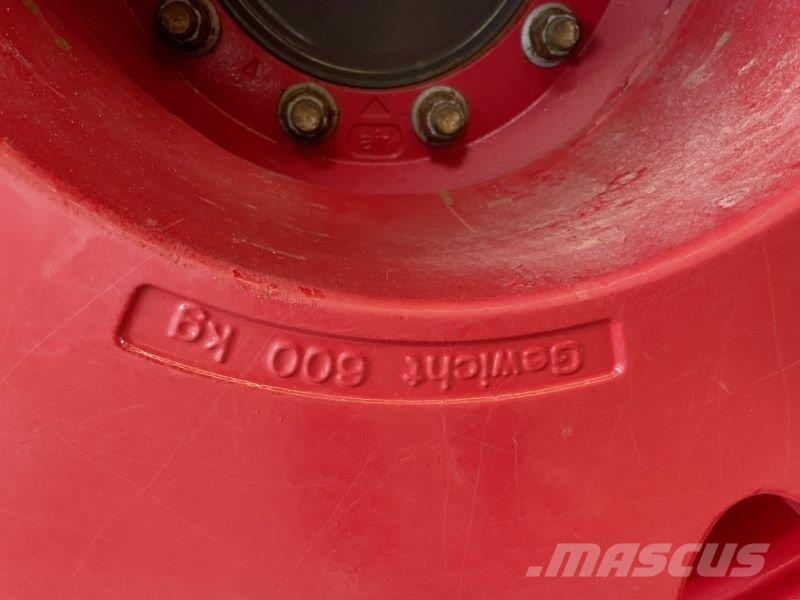 Fendt 933 VARIO S4 PROFI PLUS Traktorit
