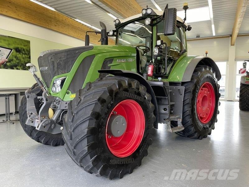 Fendt 933 VARIO S4 PROFI PLUS Traktorit