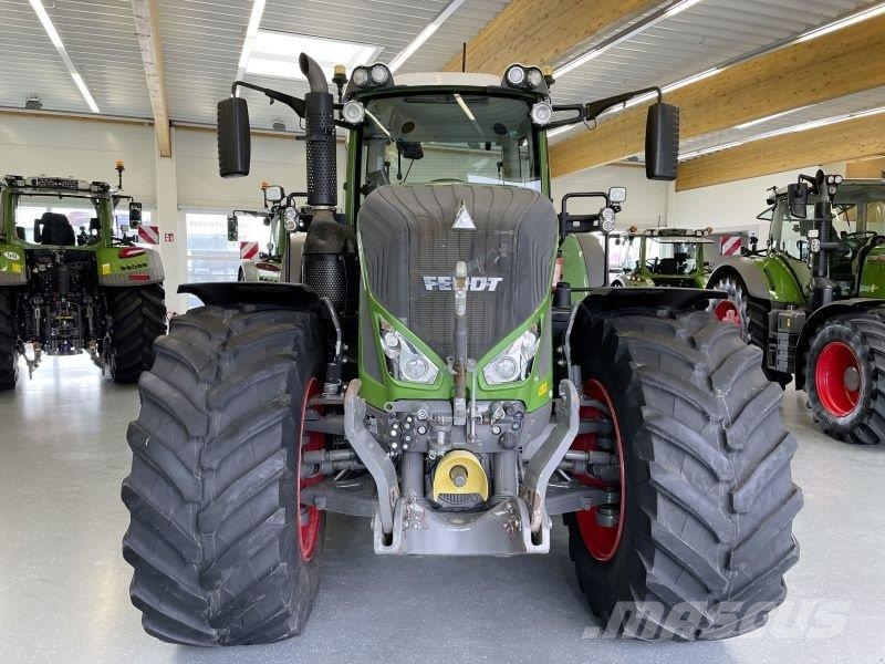 Fendt 933 VARIO S4 PROFI PLUS Traktorit