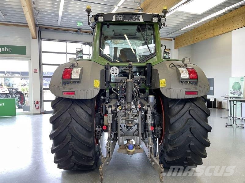 Fendt 933 VARIO S4 PROFI PLUS Traktorit