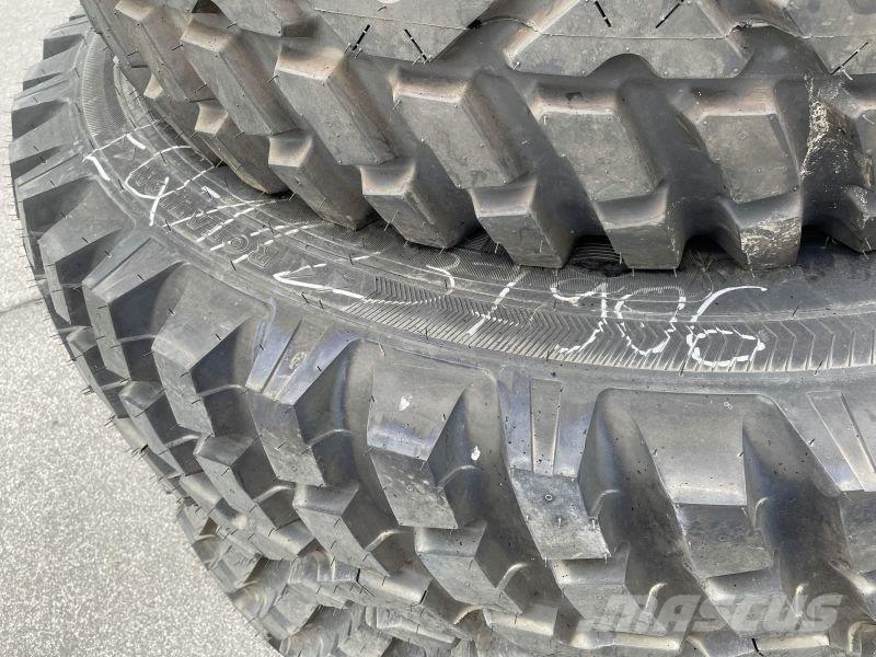Fendt B.S.R. 480/65 R28 & 480/80 R38 Pneumatiky, kola a ráfky