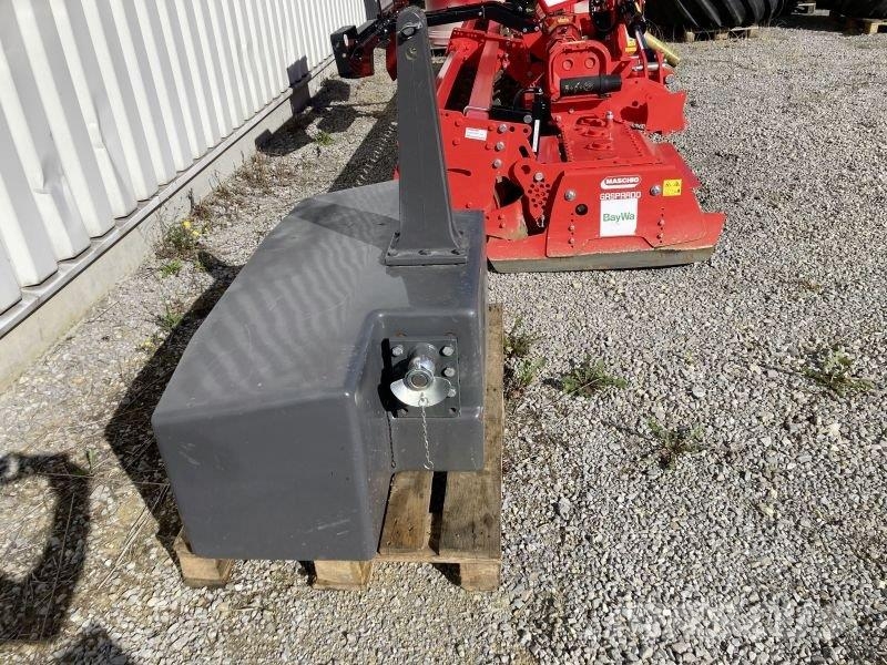 Fendt FRONTGEWICHT 2500 KG Frontgewichten