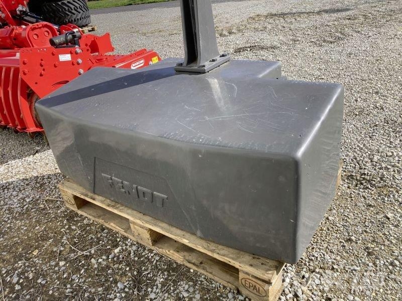 Fendt FRONTGEWICHT 2500 KG Frontgewichten