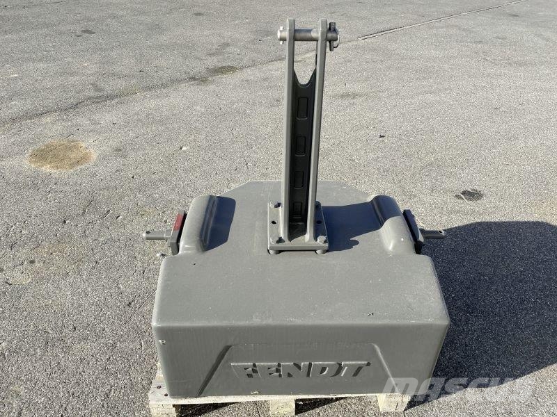 Fendt GEWICHT 1250 KG #A009 Ön ağırlıklar
