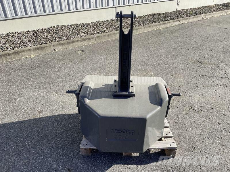 Fendt GEWICHT 1250 KG #A009 Ön ağırlıklar