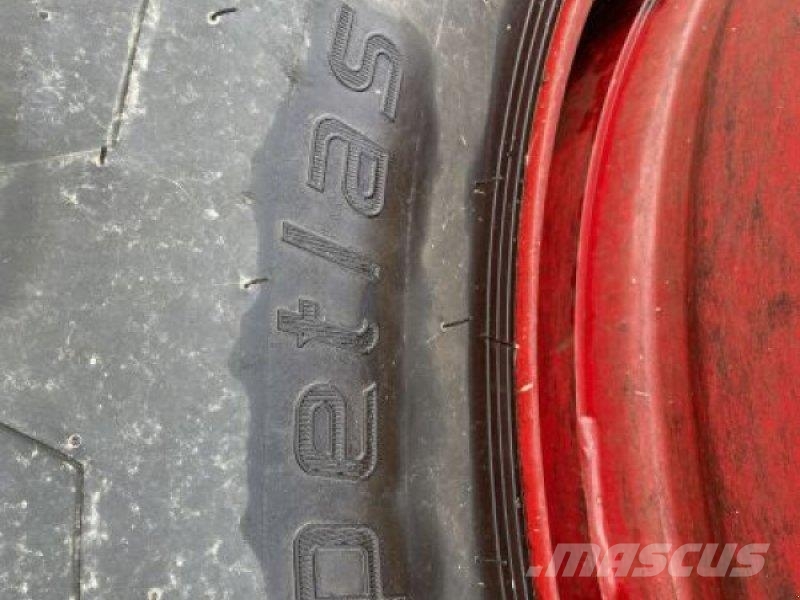 Fendt PETLAS 520/85 R46 Gume, točkovi i felne