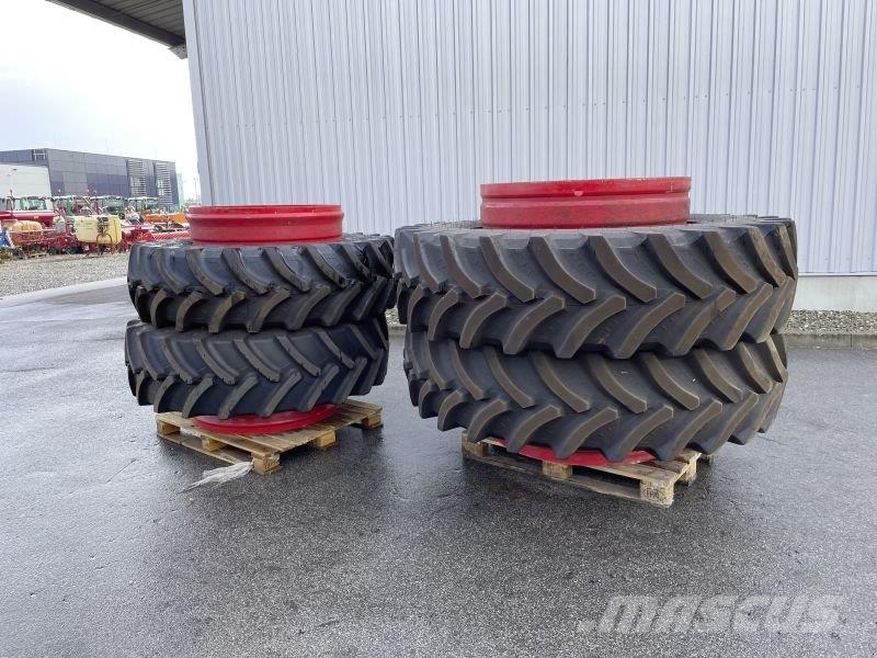Fendt PETLAS, CEAT 480/70 R38 Gume, točkovi i felne