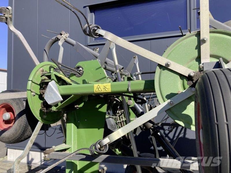 Fendt TWISTER 13010 T Okretači i sakupljači sena
