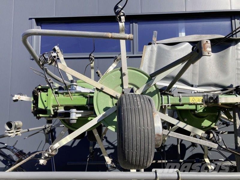 Fendt TWISTER 13010 T Okretači i sakupljači sena