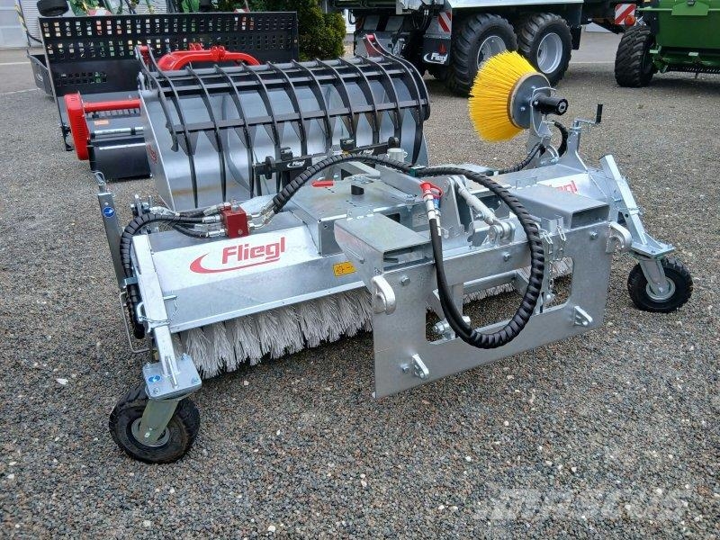 Fliegl Agro-Center Kehrmaschine TYP 600 Cepillos