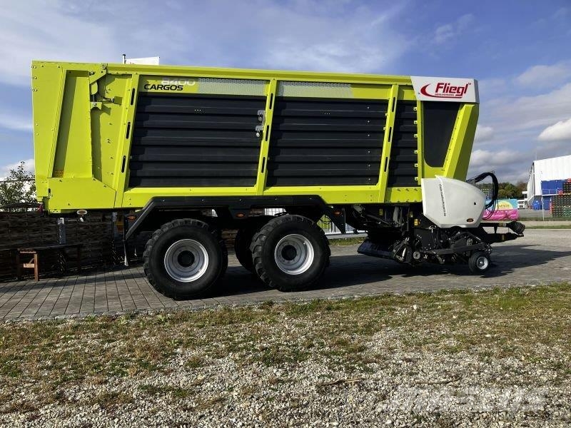 Fliegl CARGOS 8400 Remolques autocargadores