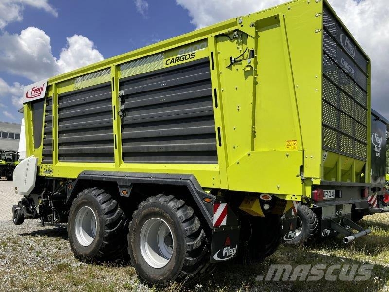 Fliegl CARGOS 8400 Keräävät noukinvaunut ja silppurivaunut