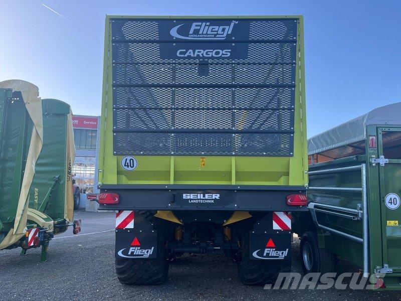 Fliegl CARGOS 8400 Cargocut24 Keräävät noukinvaunut ja silppurivaunut