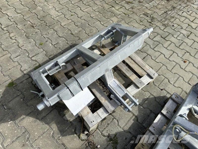 Fliegl DPAFLM000000V 3-PUNKT-ADAPTER Ostala oprema za traktore
