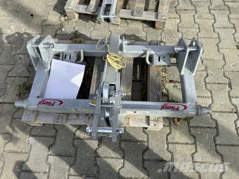 Fliegl DPAFLM000005V 3-PUNKT-ADAPTER Ostala oprema za traktore