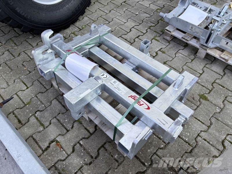 Fliegl FLAFLM000000V FRONTLADERADAPT Etukuormaimen varusteet