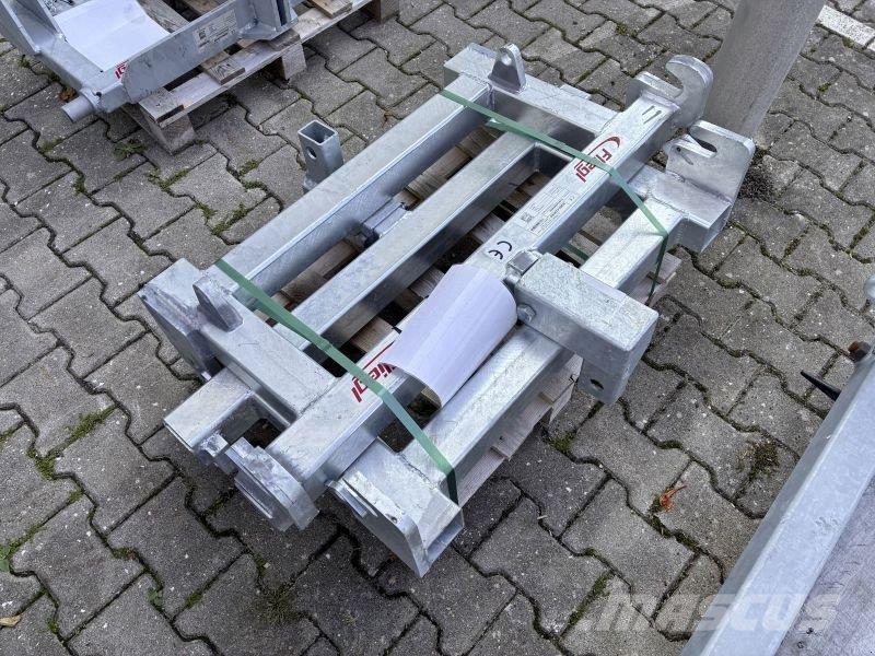 Fliegl FLAFLM000000V FRONTLADERADAPT Etukuormaimen varusteet